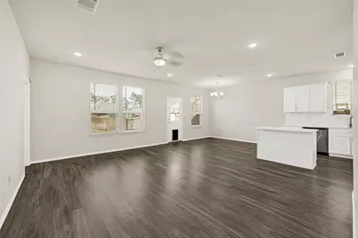 2210 Timberland Country Court, Conroe, TX 77304 - Photo 7