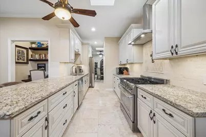 1016 Fleetwood Place Drive, Houston, TX 77079 - Photo 11