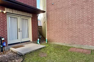 9833 Sandra Ann Ct, Houston, TX 77025 - Photo 25