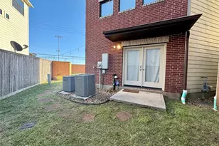 9833 Sandra Ann Ct, Houston, TX 77025 - Photo 27