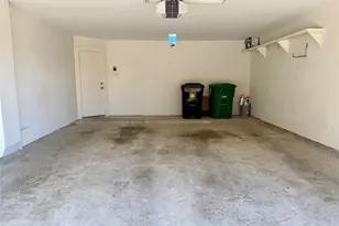 9833 Sandra Ann Ct, Houston, TX 77025 - Photo 31