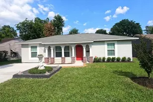6235 Sherwood Dr, Houston, TX 77021 - Photo 1