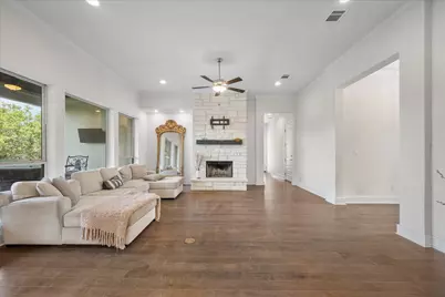 19112 Leisure Lane, Jonestown, TX 78645 - Photo 13