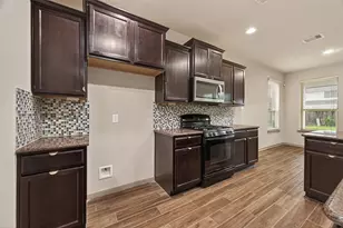 2510 Shady Falls Ln, Pearland, TX 77584 - Photo 13