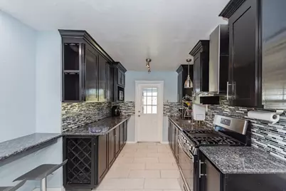 306 Oakhurst Street, La Porte, TX 77571 - Photo 7