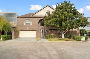 4746 Post Oak Timber Dr, Houston, TX 77056 - Photo 1