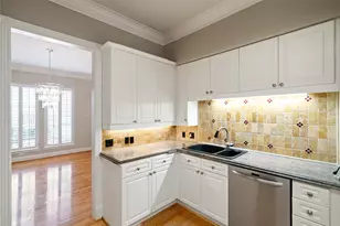 4746 Post Oak Timber Dr, Houston, TX 77056 - Photo 15