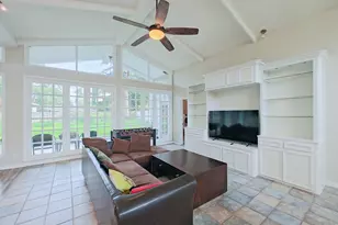 321 21st Ave N, Texas City, TX 77590 - Photo 7
