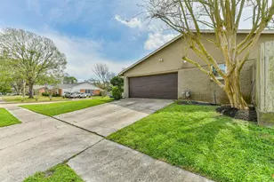 10902 Braewick Dr, Houston, TX 77096 - Photo 27