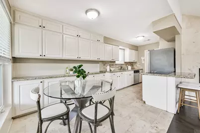 10902 Braewick Drive, Houston, TX 77096 - Photo 11