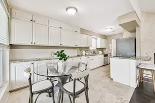 10902 Braewick Dr, Houston, TX 77096 - Photo 11