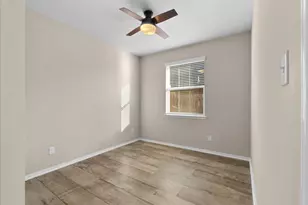 8306 Hampton Bay Drive, Baytown, TX 77523 - Photo 23