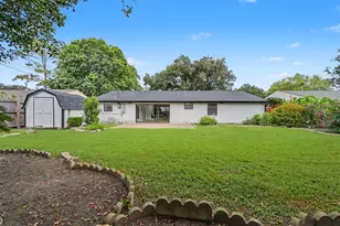 9515 Highmeadow Dr, Houston, TX 77063 - Photo 27