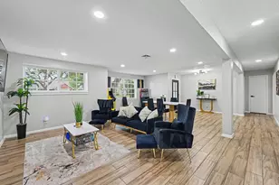 9515 Highmeadow Dr, Houston, TX 77063 - Photo 7