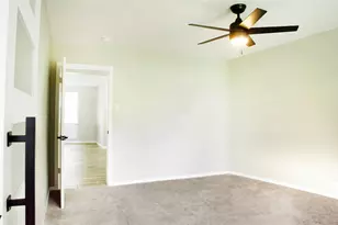 9515 Highmeadow Dr, Houston, TX 77063 - Photo 9