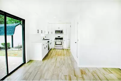 9515 Highmeadow Drive, Houston, TX 77063 - Photo 15