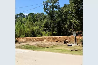 10919 Fairview Drive, Conroe, TX 77385 - Photo 5