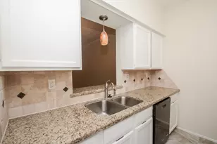 664 Wilcrest Dr, Houston, TX 77042 - Photo 7