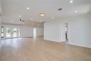 1602 Baker Dr, Tomball, TX 77375 - Photo 9