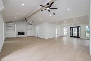 1602 Baker Dr, Tomball, TX 77375 - Photo 5