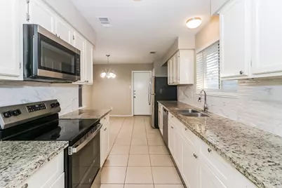 11403 Milners Point Drive, Houston, TX 77066 - Photo 7