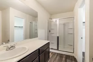 8205 Garfield St, Houston, TX 77029 - Photo 9