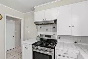 411 N Commerce St, Madisonville, TX 77864 - Photo 11