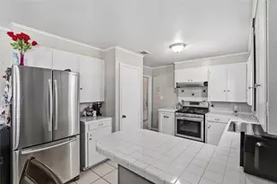 411 N Commerce St, Madisonville, TX 77864 - Photo 13