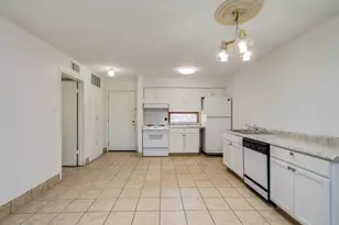 8110 Albacore Dr, Houston, TX 77074 - Photo 9