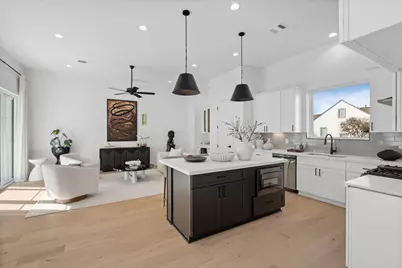 8704 Ojeman Villas Drive, Houston, TX 77055 - Photo 13