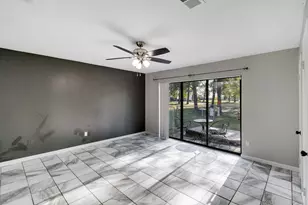 426 Candlelight Ln, Livingston, TX 77351 - Photo 15