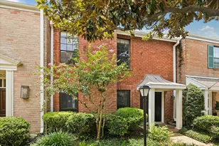 752 Augusta Dr, Houston, TX 77057 - Photo 1