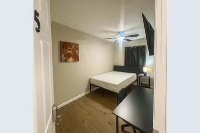 5400 Lotus Street, Houston, TX 77085 - Photo 7