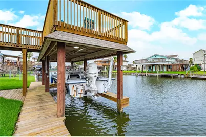 362 Ling, Bayou Vista, TX 77563 - Photo 11