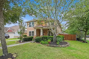 62 W Tapestry Park Cir, The Woodlands, TX 77381 - Photo 1