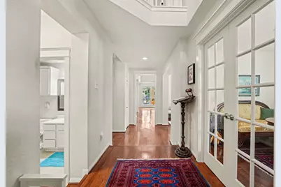 62 W Tapestry Park Circle, The Woodlands, TX 77381 - Photo 5