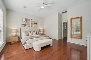 62 W Tapestry Park Cir, The Woodlands, TX 77381 - Photo 17