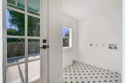 2010 Rosenberg Street, Galveston, TX 77550 - Photo 37