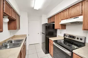 9700 Leawood Blvd, Houston, TX 77099 - Photo 15