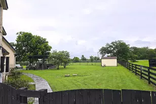 202 Lakeland Cir, Rosharon, TX 77583 - Photo 27