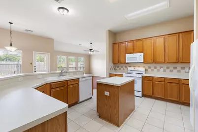 10015 Elm Knoll Trail, Houston, TX 77064 - Photo 9