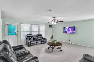 10515 Ince Ln, Houston, TX 77040 - Photo 11