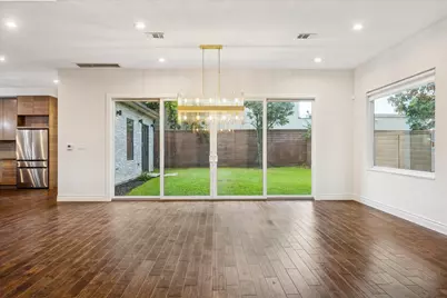 2106 Nina Lee Lane, Houston, TX 77018 - Photo 7