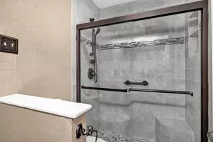 2001 Lakewood Ct, Willis, TX 77318 - Photo 21