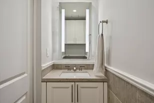2047 Westcreek Ln, Houston, TX 77027 - Photo 5