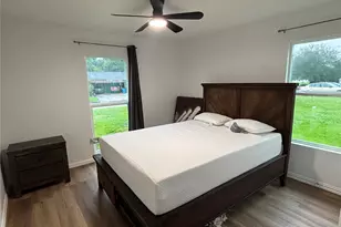 5718 Ricky St, Houston, TX 77033 - Photo 11