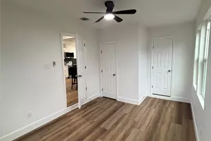 5718 Ricky St, Houston, TX 77033 - Photo 9