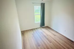5718 Ricky St, Houston, TX 77033 - Photo 13