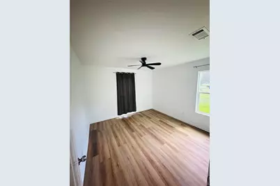 5718 Ricky Street, Houston, TX 77033 - Photo 11