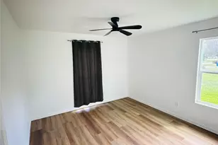 5718 Ricky St, Houston, TX 77033 - Photo 11